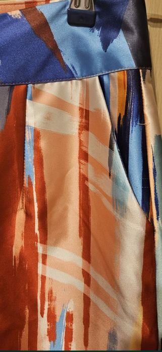 Pantaloni scurti satin pt dama