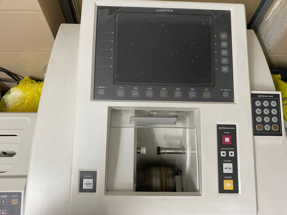 Оборудване и обзавеждане за оптика