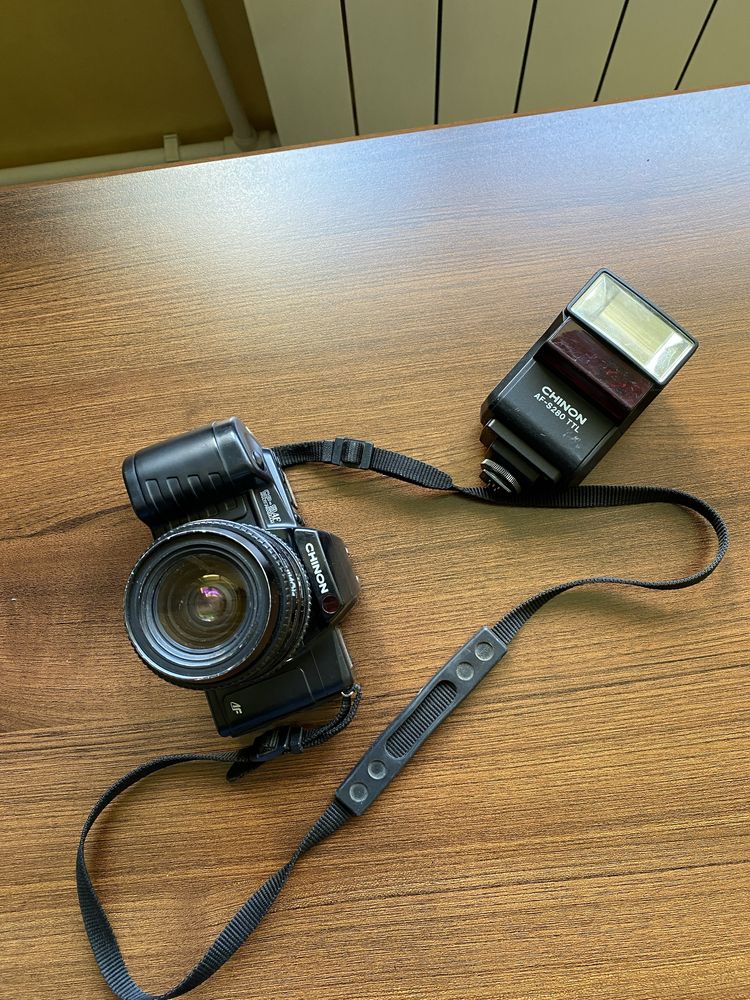 Chinon CP-9AF SLR 35mm Film Camera + 28-70mm  lens