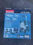 Makita MR 002GZ radio de santier