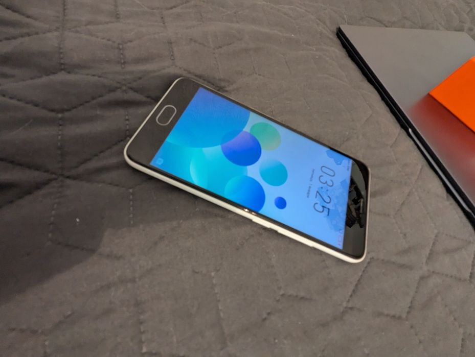 Телефон Meizu M5