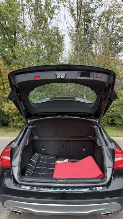 Vand Mercedes Benz GLA 250 4Matic 2.0 benzina