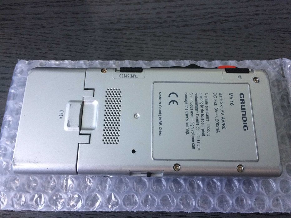 Reportofoane Sony M-560V si Grundig Mh 16 defecte.Cititi anuntul.