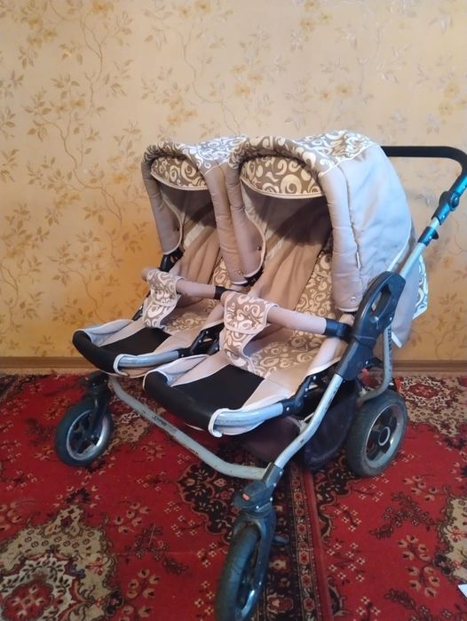 Продам коляску  для двойни