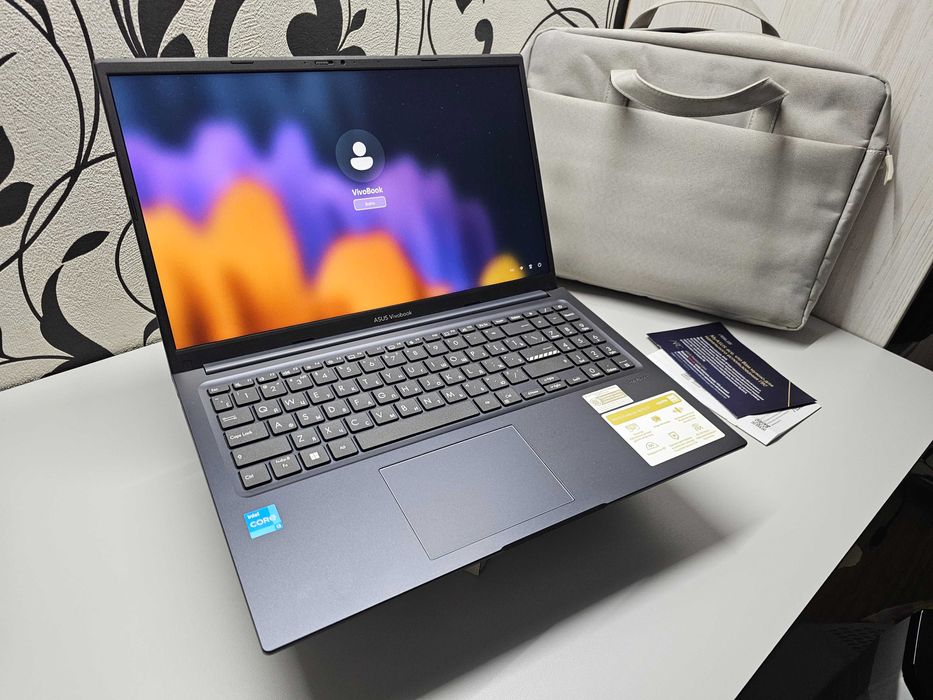 ПРОДАМ ASUS Vivobook X1504V Ноутбук Core™i3-1315U/8GB/256SSD/15.6"iPS.