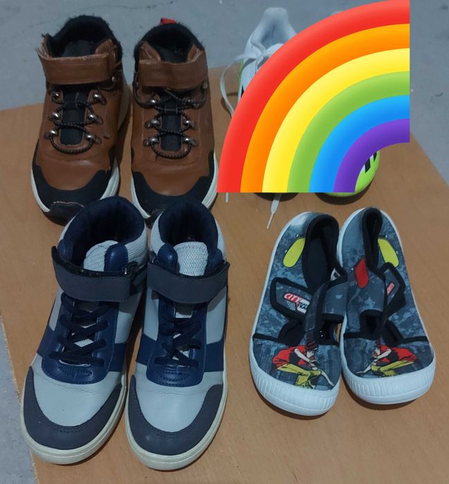 Обувки номер 32 за момче