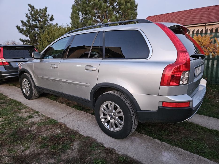 Volvo XC90 D5 AWD 185 CP 7 locuri  - manual