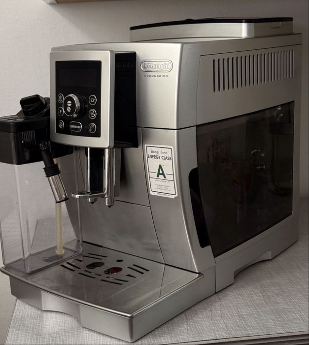 Кофемашина Delonghi