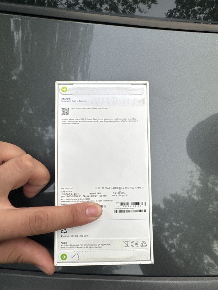 Iphone 16 chorniy