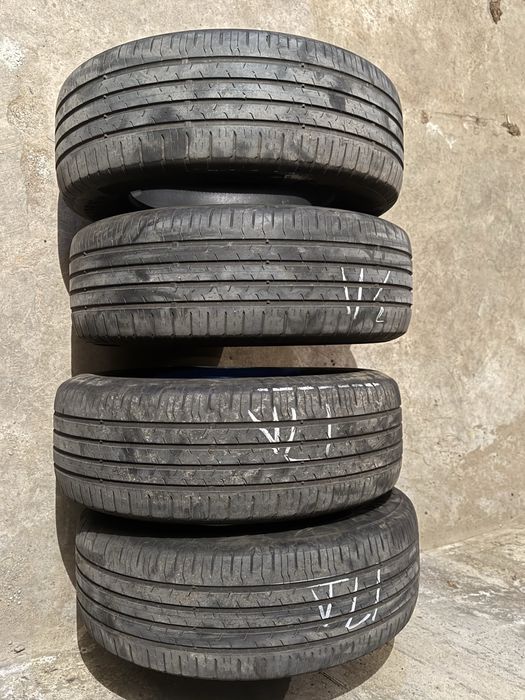 Продавам комплект 4 броя гуми Continental EcoContact 6 215/60/16