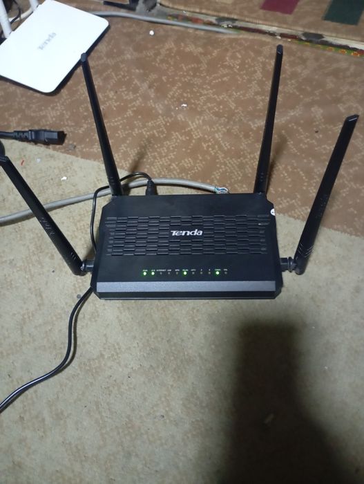 WiFi router Tenda D305