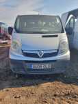 Dezmembrez Opel vivaro primastar trafic motor 2.0 cc cutie 8+1 locuri