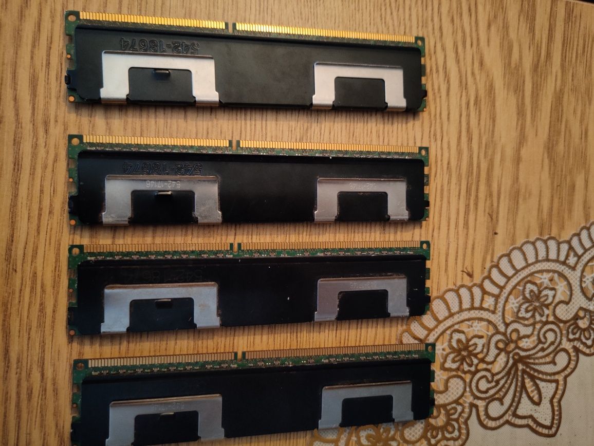 Lenovo Ram 4 x 4 GB DDR3