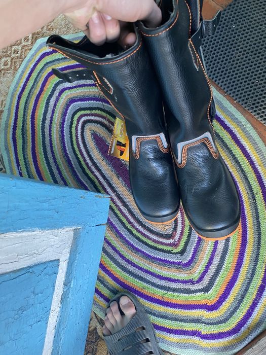 Продам кирзочи зимне новые