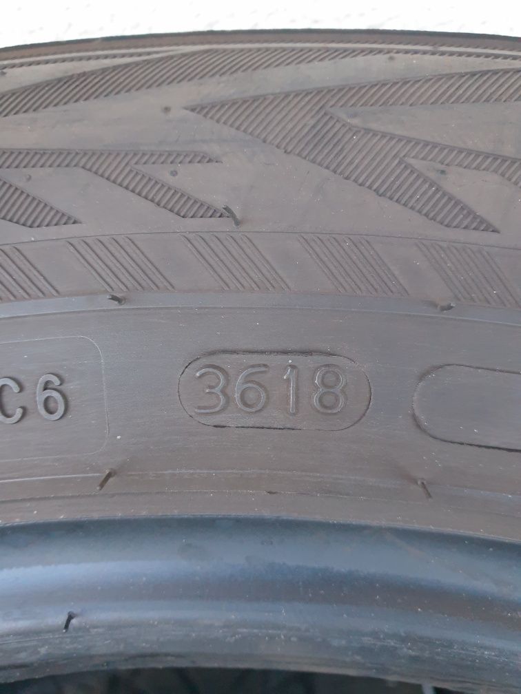 Зимни гуми 4 броя NOKIAN WR Suv4 235 55 R17 дот 3618