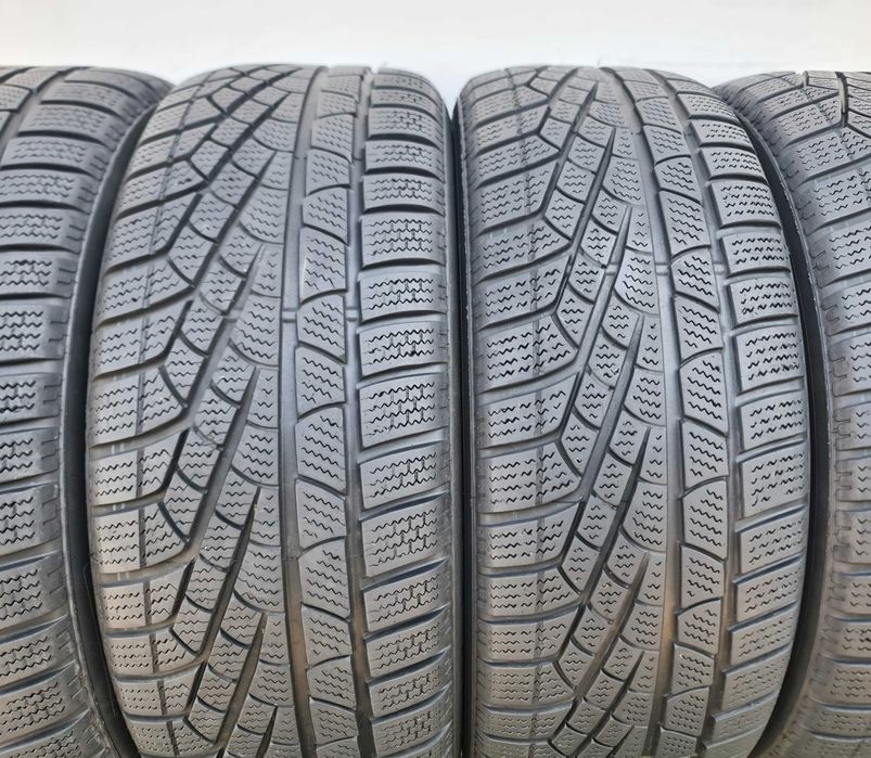 4бр. 225/55/18 PIRELLI Winter Sotozero- зимни