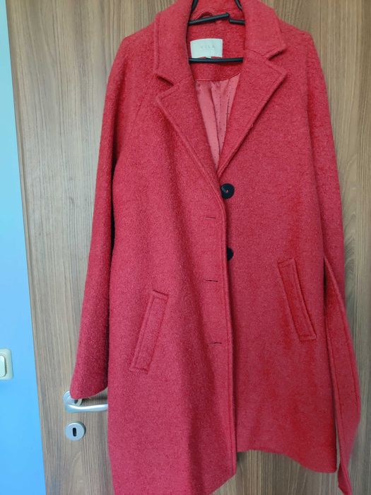 Дамско палто цвят ябълка