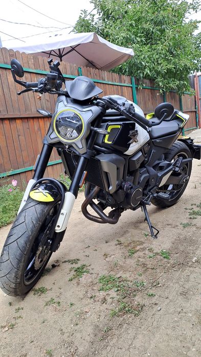 Motocicleta CF MOTO 700CLX SPORT