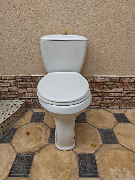 Унитаз в отличном состоянии