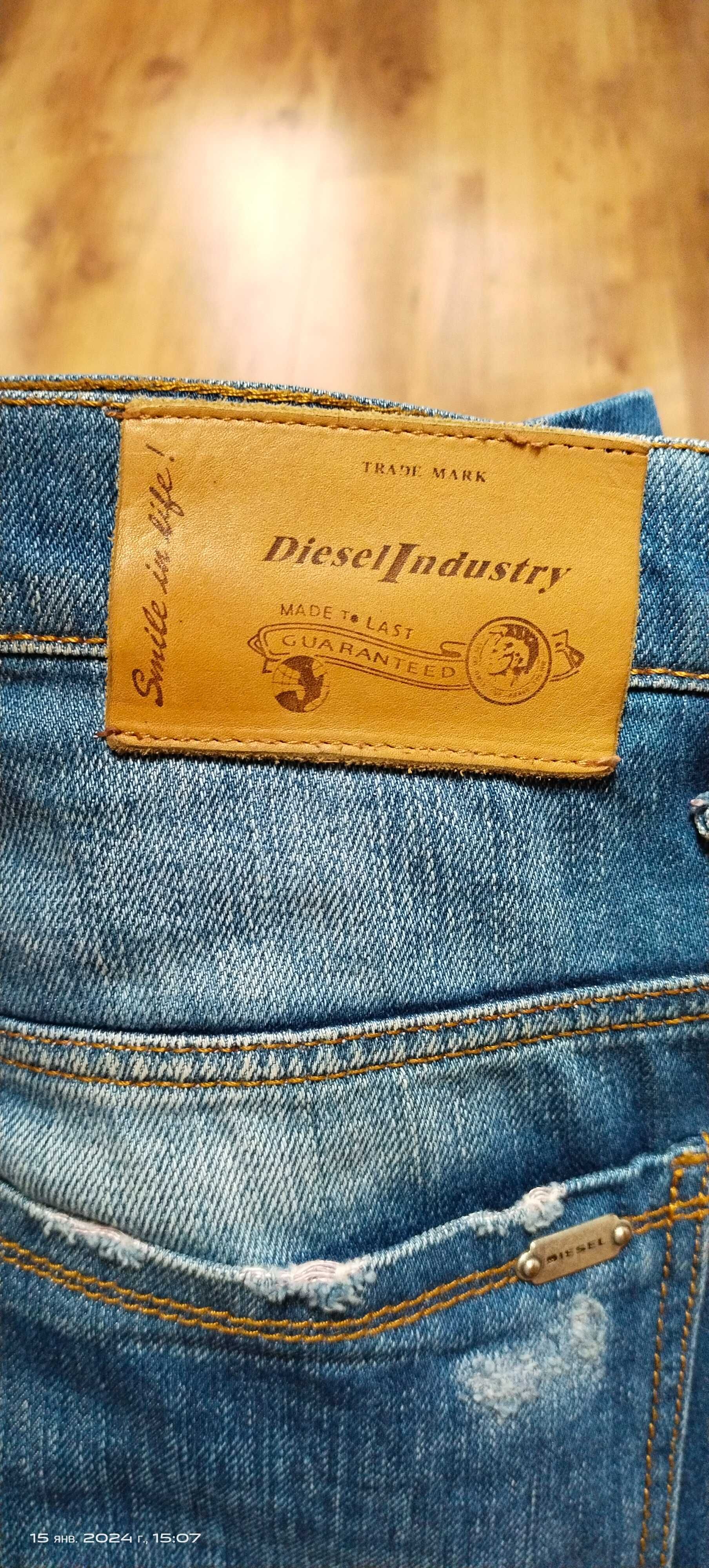 Джинсы  " Diesel " made in italy