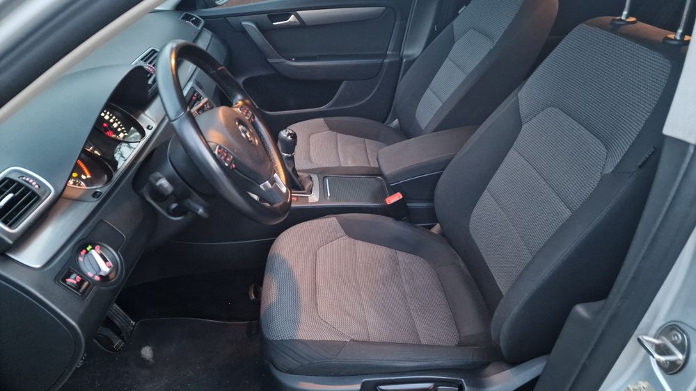 Bassat B7 2012 limuzinã