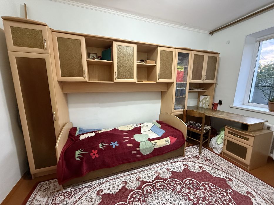 Продам детский гарнитур со шкафами