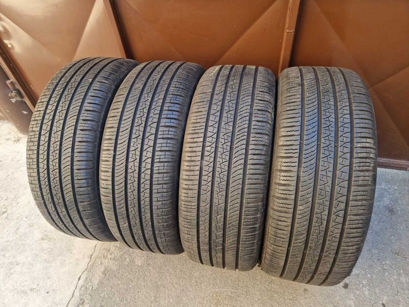 4 Pirelli R20 235/50
летни гуми
DOT1423