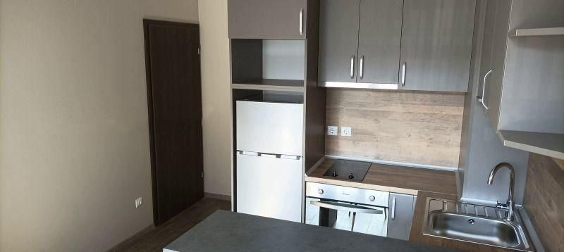 Дава се под наем Двустаен апартамент в София, Връбница 1 - 55 кв.м за 480 € - Снимка #1