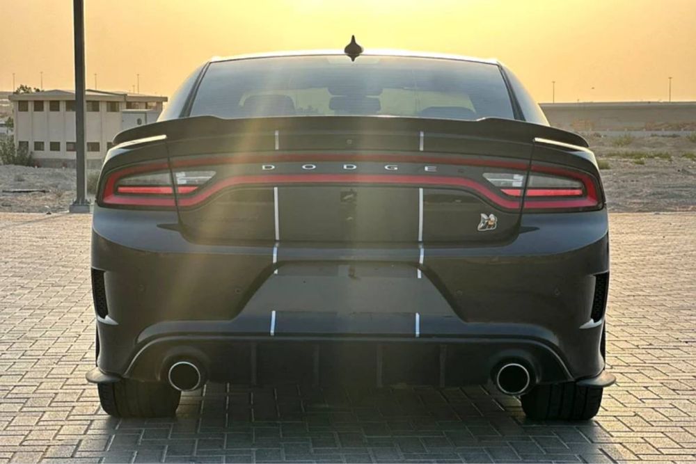 Dodge  charger  srt  2022  6,4 L  super full