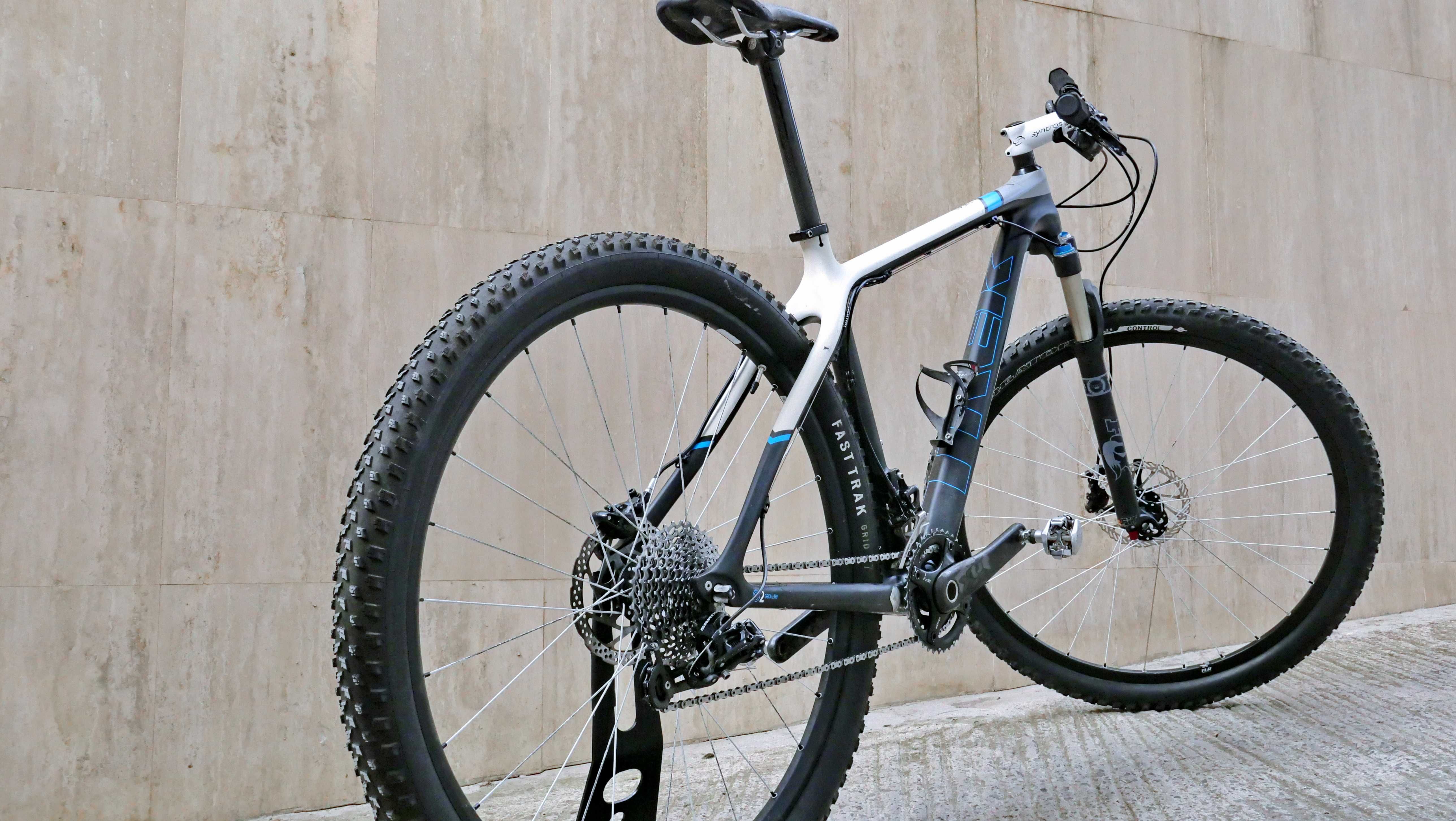 Trek SuperFly Elite, 29 L, карбон, 10.3 кг, FOX, 2х10 SRAM XO
