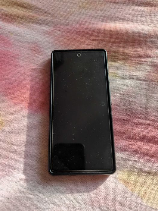 Google pixel 6a 5G с калъф и защитно стъкло