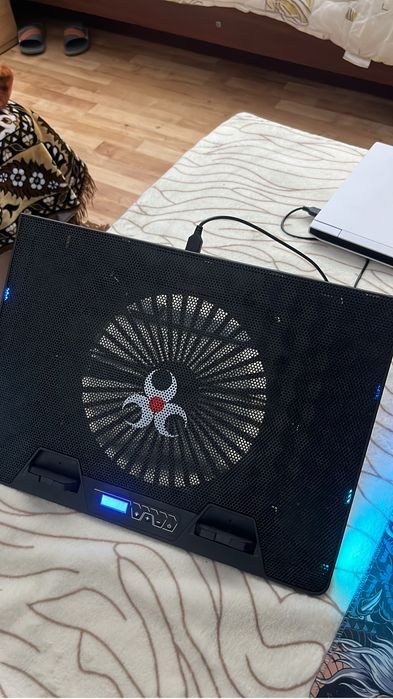 Cooler pad procurat cu o luna in urmă