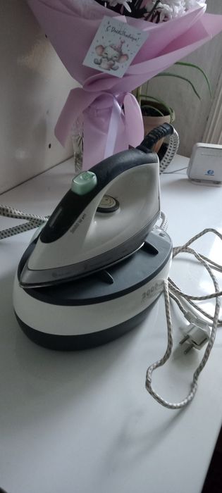 Утюг на паровой станции