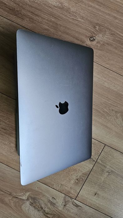 Macbook pro 2017 touchbar. . Fara Cont