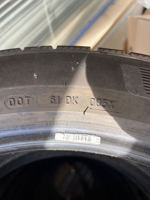 Гуми BMW X 5'6 спорт пакет 275.45.20,305.40.20