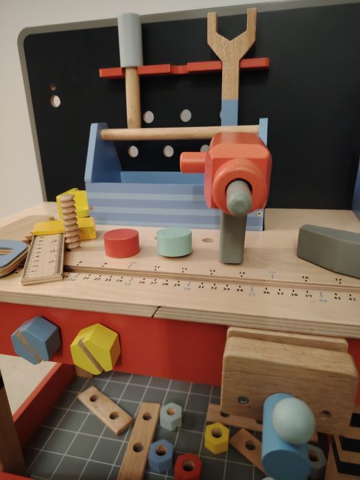 Atelier de lucru Tender Leaf Toys din lemn premiun