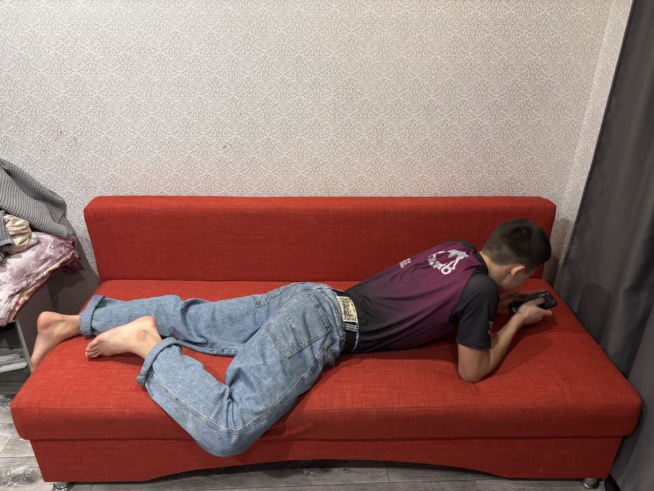 Продам диван-книжка