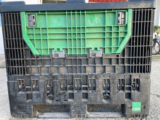 Boxpaleti din plastic cu capac
