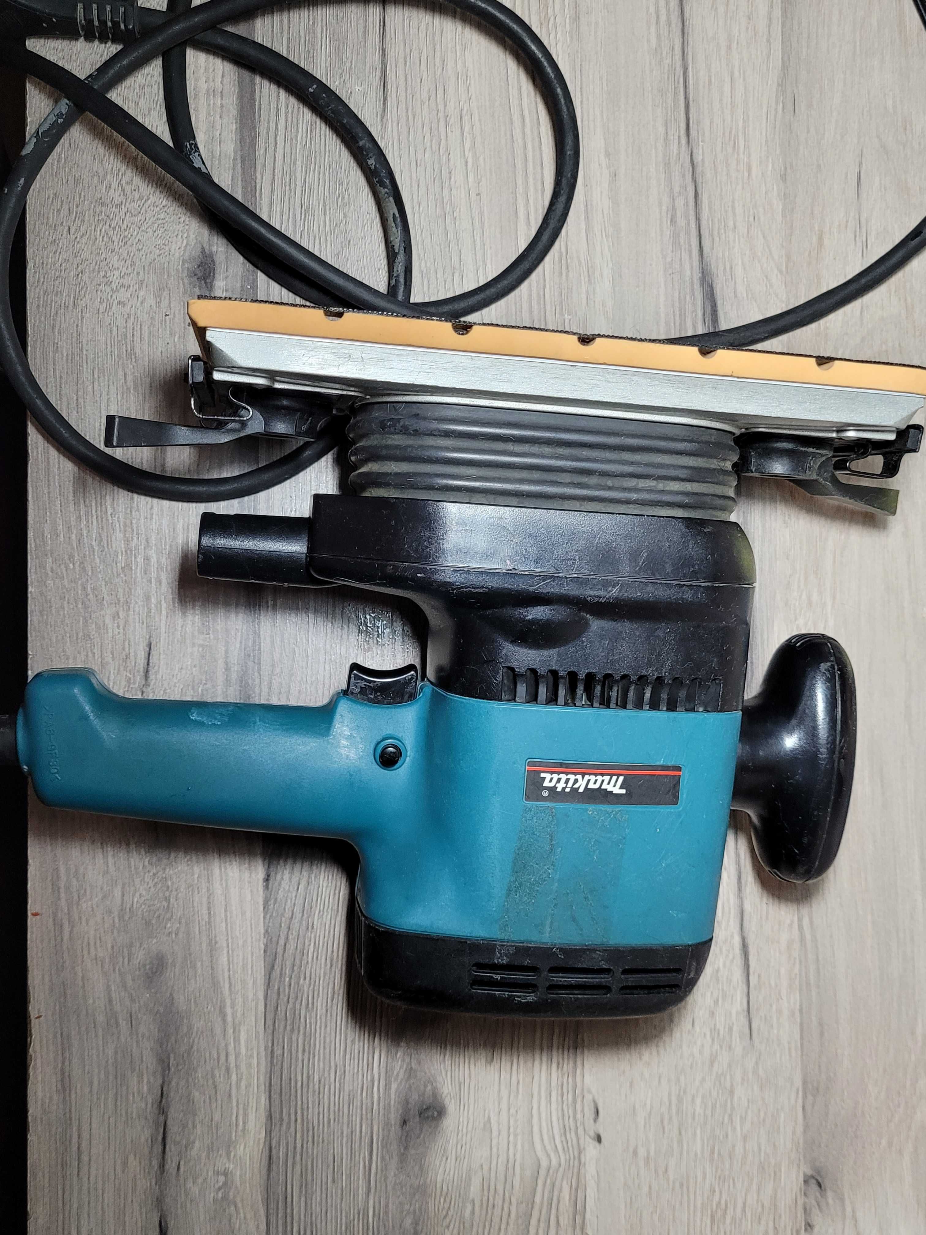Виброшлифовальная машина. Makita