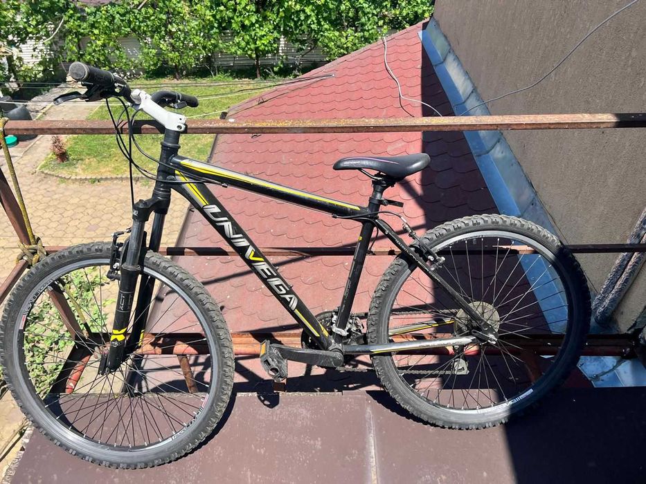 bicicleta UNIVEGA HT-300 26" BLACK/GREEN (L)