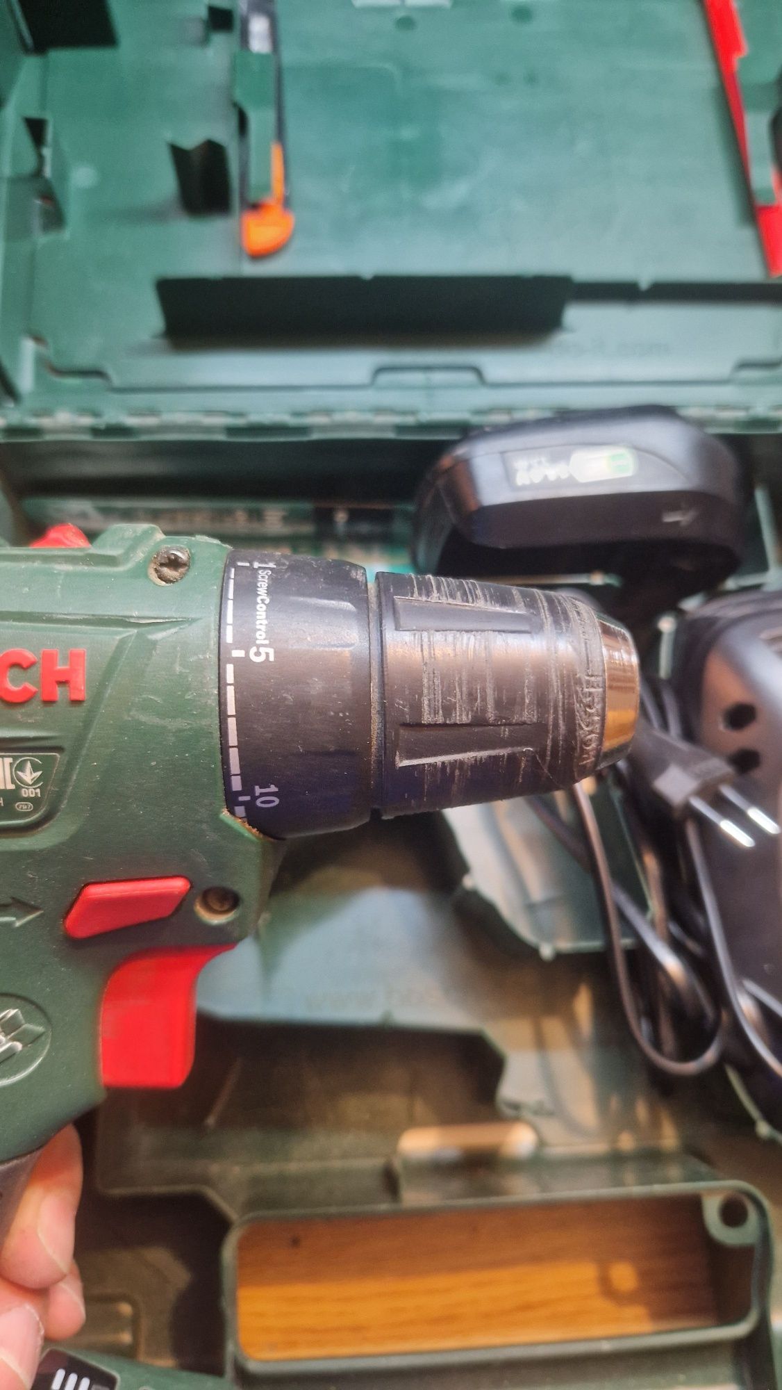 Bosch акумулаторен винтоверт