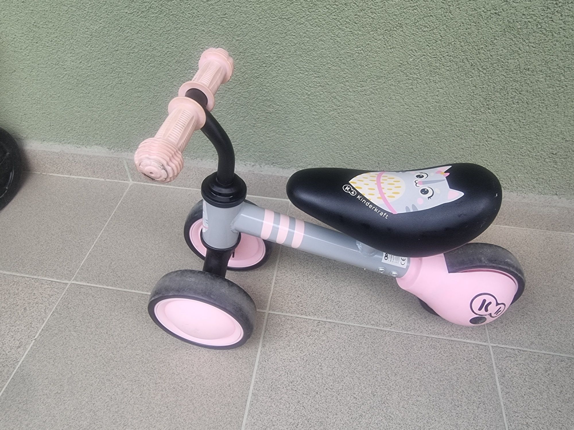 Балансово колело Kinderkraft Cutie
