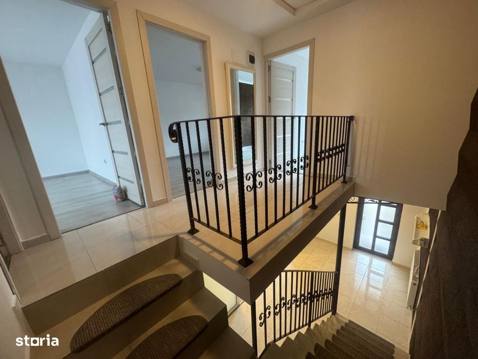 Bucium - Visan , centru , vila insiruita , garaj , libera