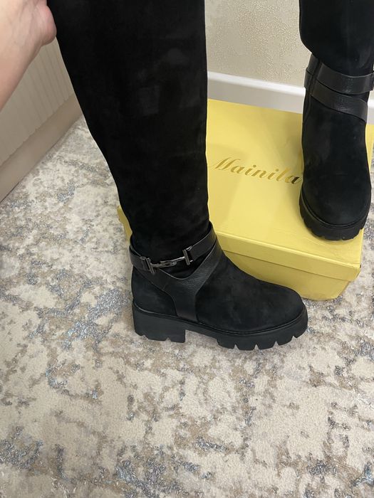 Продам зимние сапоги