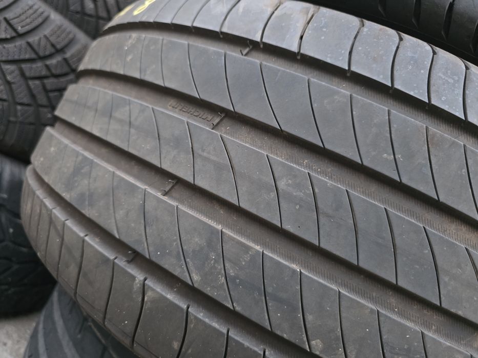 2бр Летни гуми 235 40 18 - Michelin