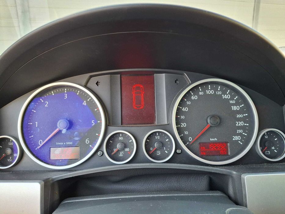 Volkswagen Touareg R5 2.5TDI 193.000km Reali!