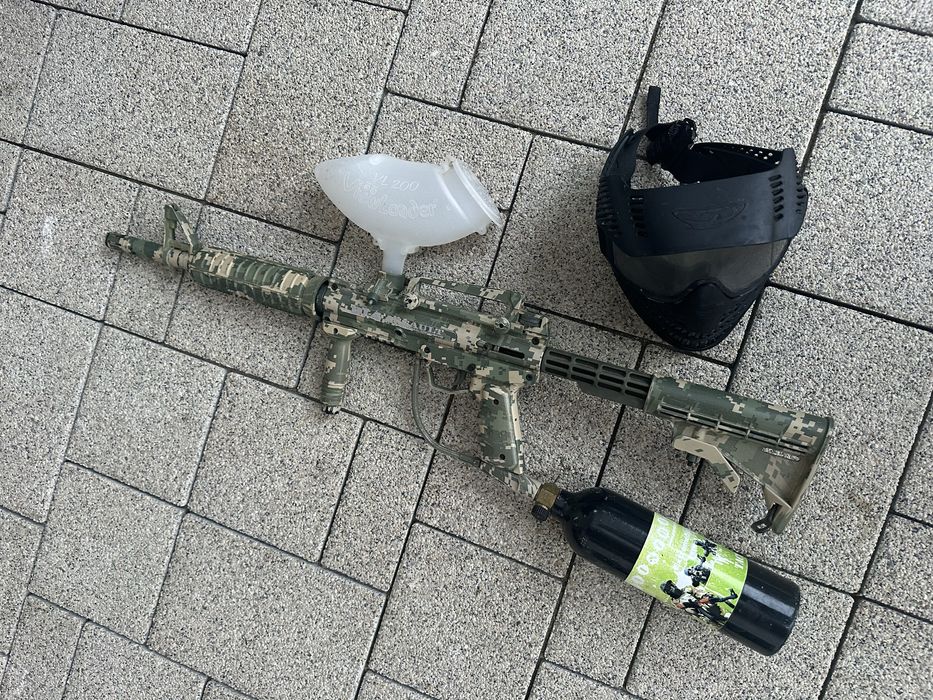 Vând marker paintball BT-4 Assault + mască + butelie + hopper