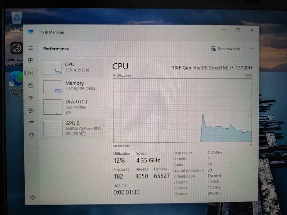Laptop gaming 4060, i7 generatia 13