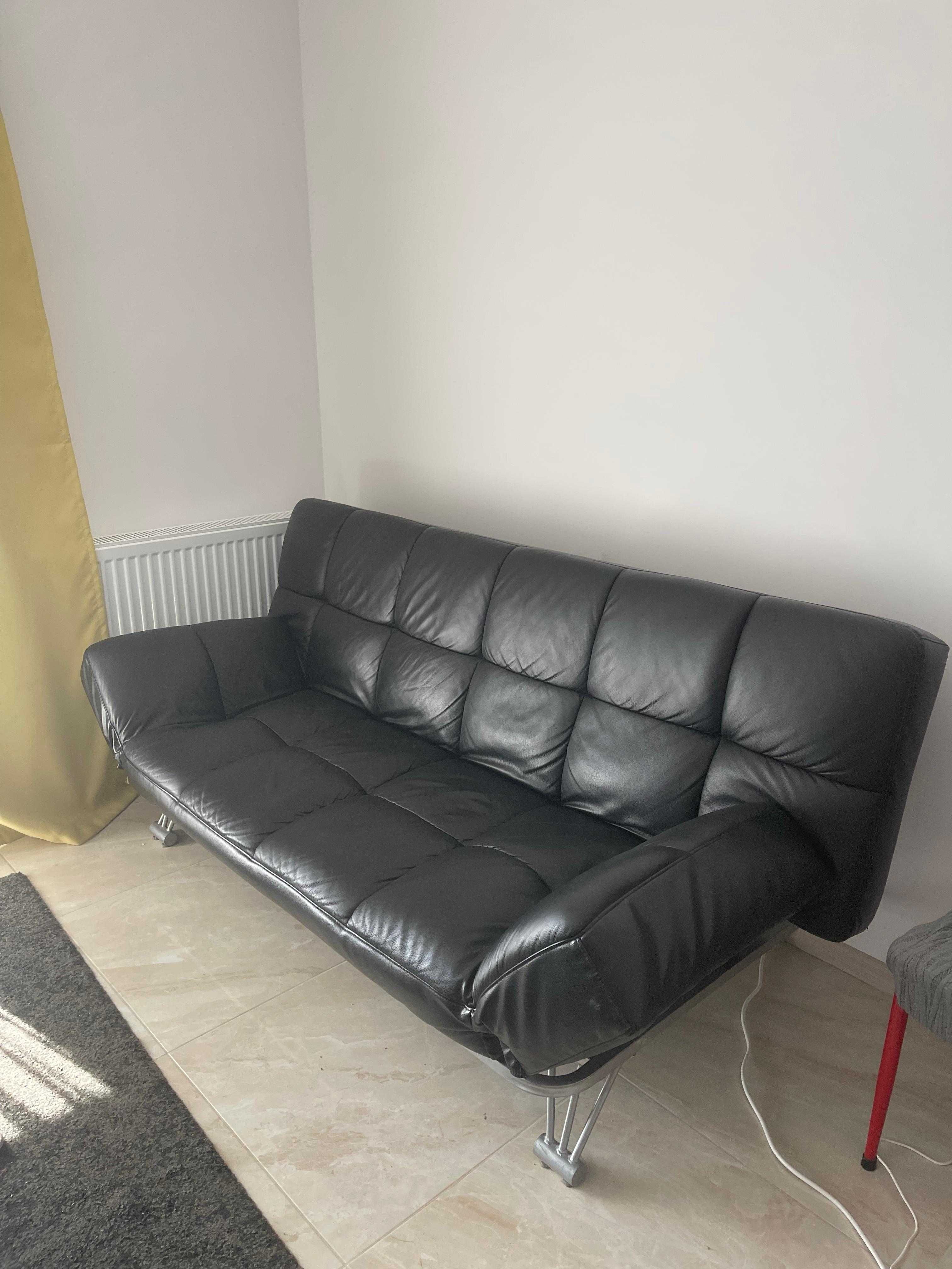 Vând canapea extensibila piele