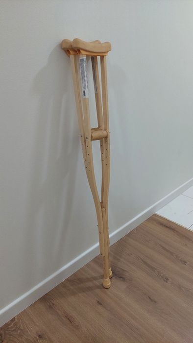 Деревянные костыли